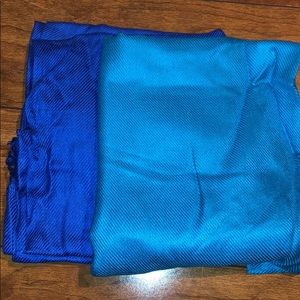 2 Blue pashminas